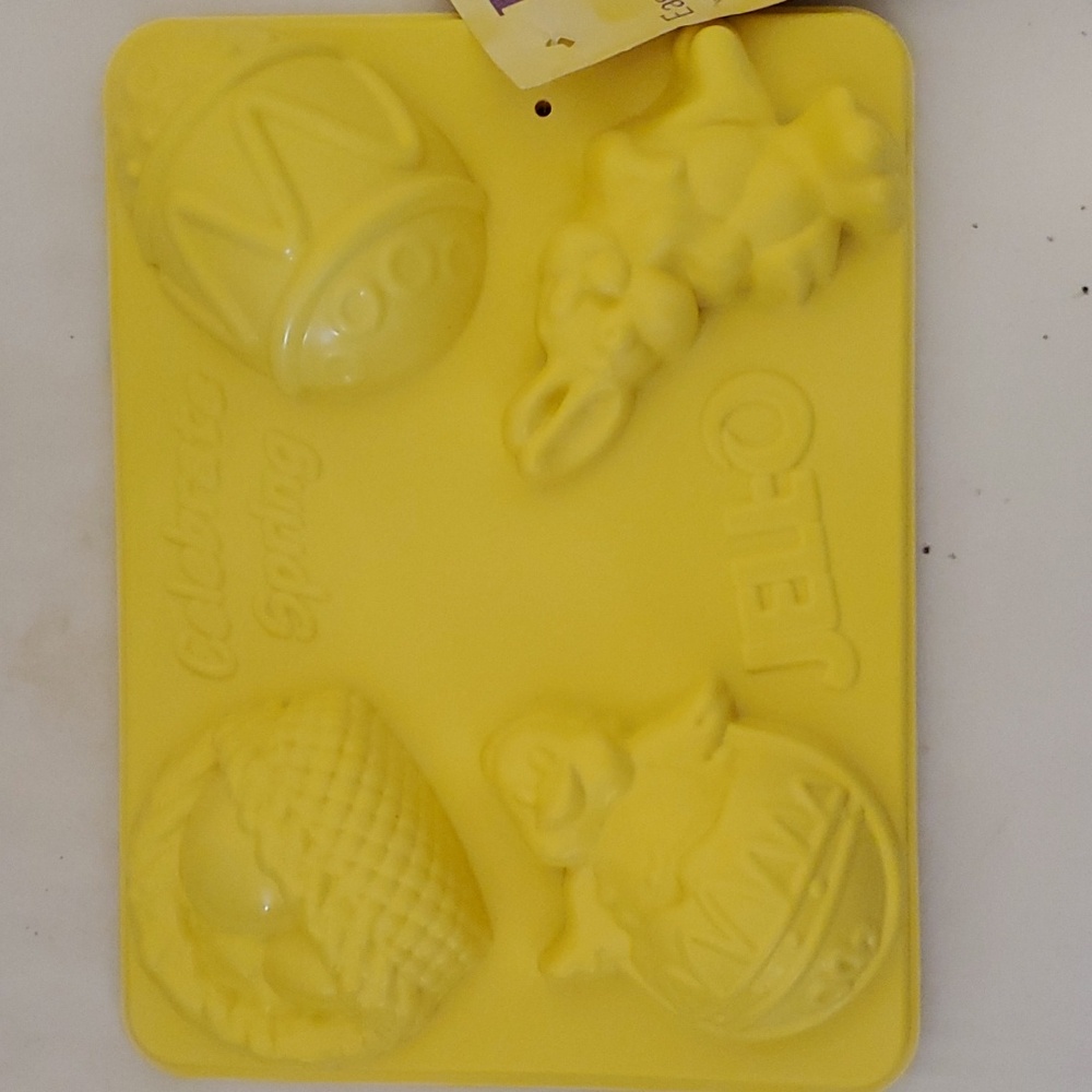Yellow Easter Jello Jigglers Mold